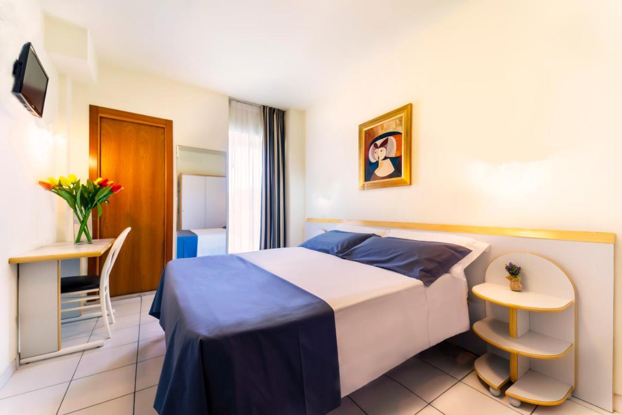 Hotel Astra Riccione Exterior foto
